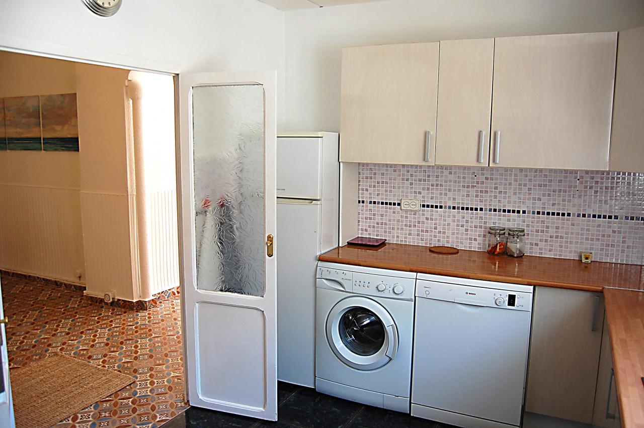 08-06-2020_kitchen2.jpg